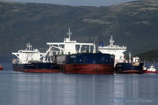 Umba oil tanker: achieving a high-quality marine coating finish with Jotun