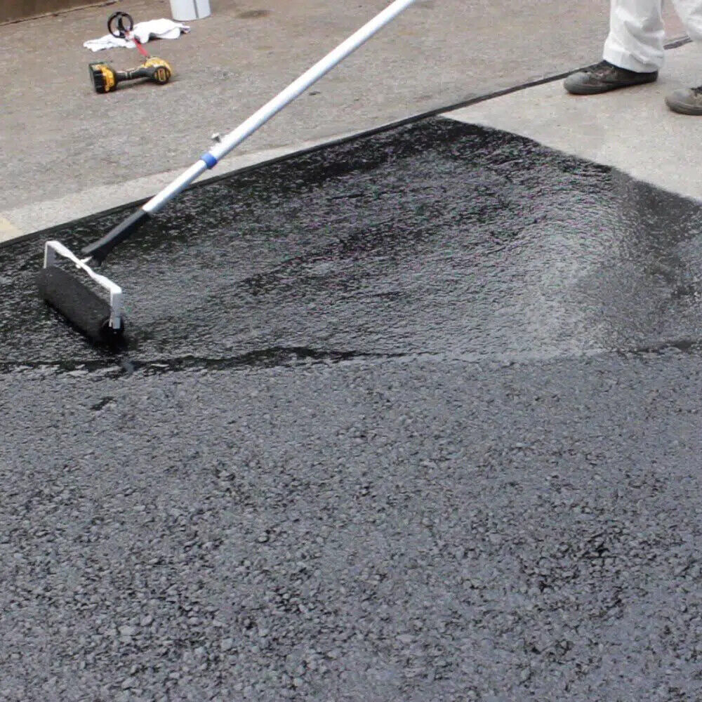 Rust-Oleum Tarmacoat 6100 Asphalt and Tarmac Paint